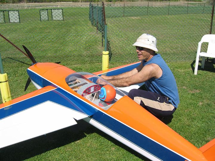 145.jpg
